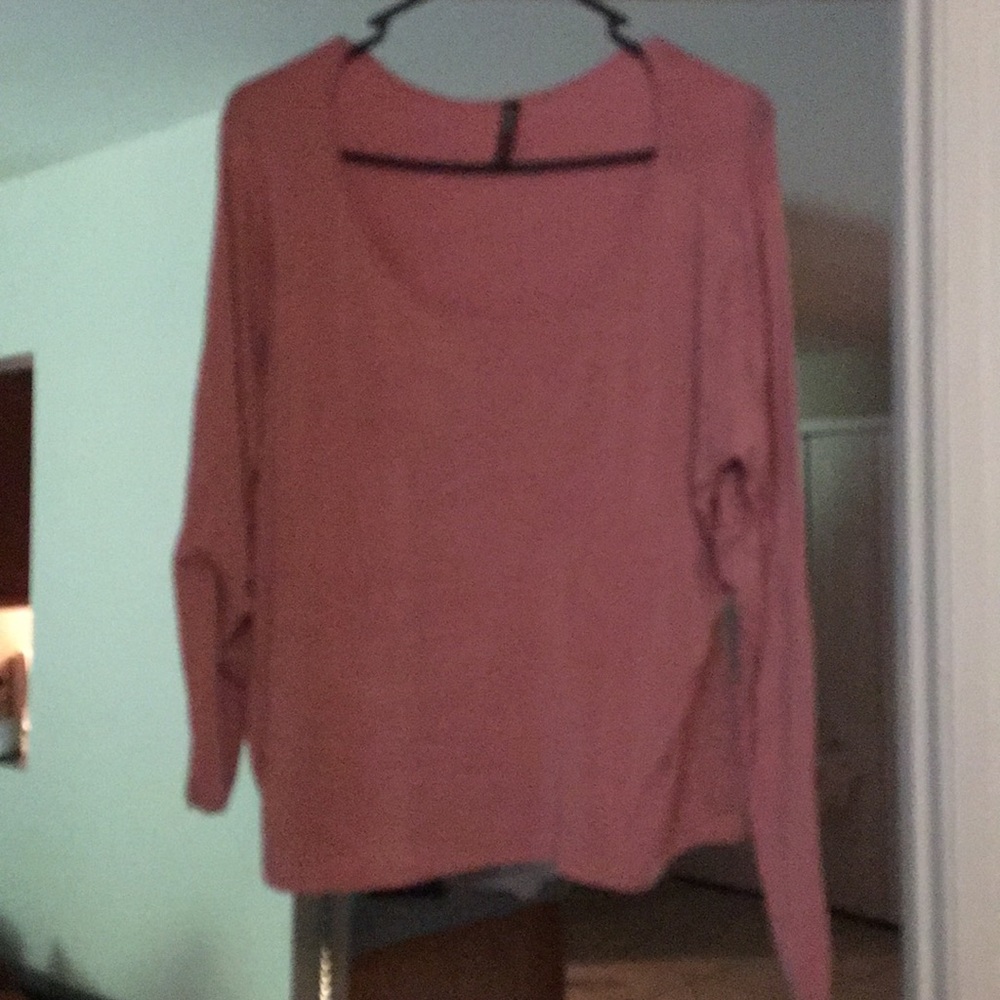 Never worn but no tags